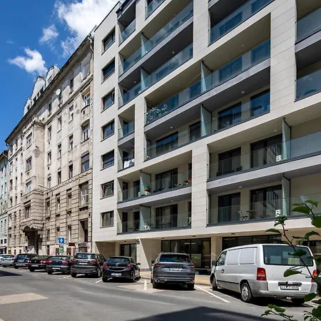 Central - Balcony - Brand New - Sunny Budapest Exterior photo